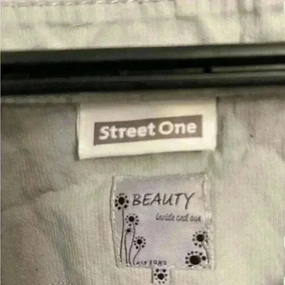 Super cute  dress - Picture 2 of 4